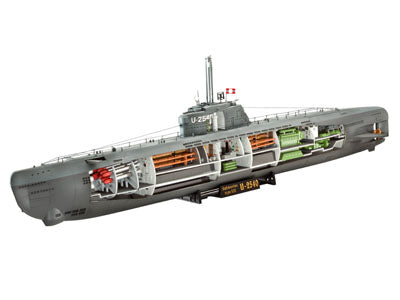 Revell Germany Ship Models 1/144 German U-Boat Type XXI Submarine w/Interior Kit