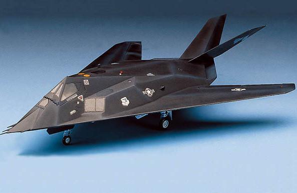 Academy Aircraft 1/72 F117A Stealth USAF Fighter Kit