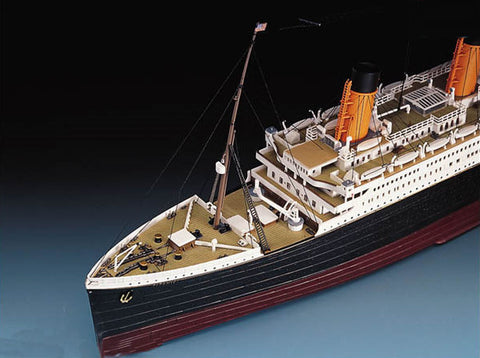 Academy Ships 1/400 RMS Titanic Ocean Liner Kit