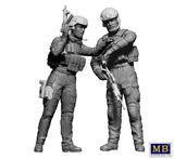 Master Box 1/24 Route Change Elite Unit Male & Female Soldiers Kit