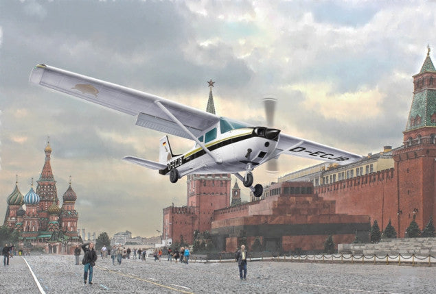 Italeri Aircraft 1/48 Cessna 172 Skyhawk Aircraft 1987 Landing on Red Square Kit