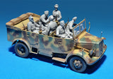 MiniArt Military Models 1/35 Kfz70 MB1500 German 4x4 Car w/Crew Kit