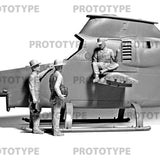 ICM Aircraft 1/32 US Helicopter Pilots Vietnam War (3) (New Tool) Kit