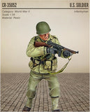 Corsar Rex 1/35 WWII US Soldier Infantryman Standing Wearing Supply Belt & Aiming Machine Gun Resin Kit