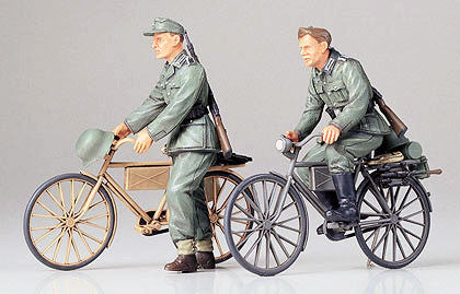 Tamiya Military 1/35 German Soldiers w/Bicycles Kit