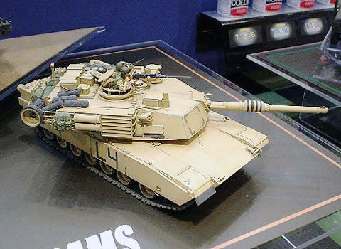 Tamiya Military 1/35 M1A2 Abrams Tank OIF Kit