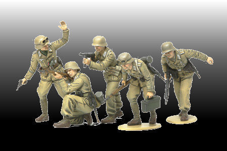 Tamiya Military 1/35 WWII German Africa Corps Infantry (5 Figures) Kit