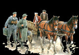 Master Box Ltd 1/35 Somewhere in Europe 1944 (4 Figures, 2 Horses & Cart) Kit