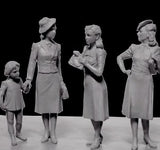 Master Box Ltd 1/35 WWII Civilian Women (5) Kit