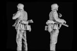 Corsar Rex 1/48 WWII German Soldier Wehrmacht Standing w/Equipment & Holding Pipe Resin Kit