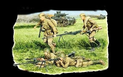 Dragon Military 1/35 Soviet Anti-Tank Team 1942-43 (4) Kit