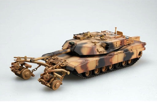 Trumpeter Military Models 1/35 M1A1/A2 Tank (5 in 1) Kit