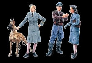 Master Box Ltd 1/35 Women at War: Luftwaffe Assistants (2 Women, Man, Dog) Kit