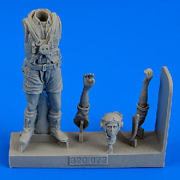 Aerobonus Details 1/32 WWII Royal Australian Air Force Fighter Pilot (Standing, Summer Dress)