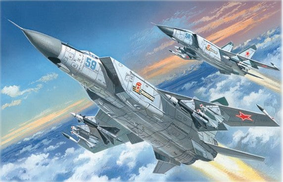 ICM Aircraft 1/72 Soviet MiG25PD Heavy Interceptor Fighter Kit