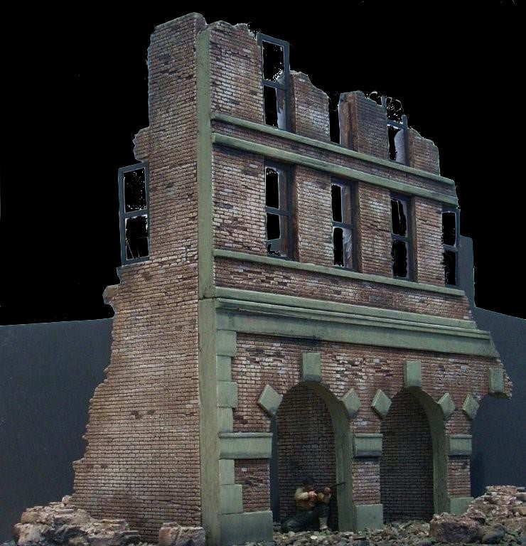 Dioramas Plus 1/35 Ruined Brick Factory Building KitDioramas Plus 1/35 Ruined Brick Factory Building Kit