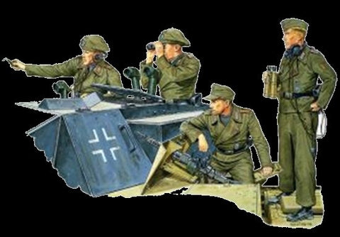 Dragon Military 1/35 German Sturmartillerie Tank Crew 1940-45 (4) Kit