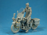 MiniArt Military Models 1/35 US Military Policeman w/Motorcycle Kit