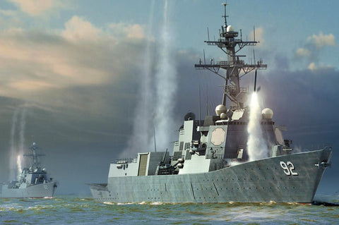 Hobby Boss Model Ships 1/700 USS Momsen DDG-92 Kit