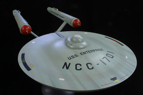 Polar Lights Sci-Fi 1/350 Star Trek The Original Series USS Enterprise Smooth Saucer Kit