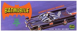 Polar Lights Model Cars 1/32 Classic 1966 Batmobile w/Batman & Robin Resin Figures Kit