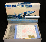 Kitty Hawk Aircraft 1/48 Mig25PU Foxbat Fighter Kit