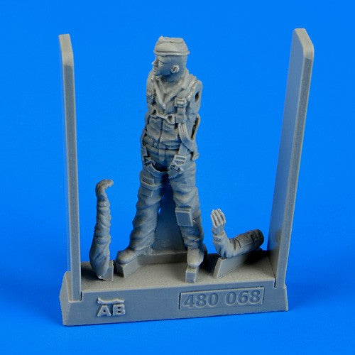 Aerobonus Details 1/48 USAF Fighter Pilot Vietnam War 1960-75 (Standing, No Helmet)