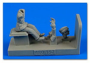 Aerobonus Details 1/48 WWII RAF Albion Refueling Driver (Sitting)