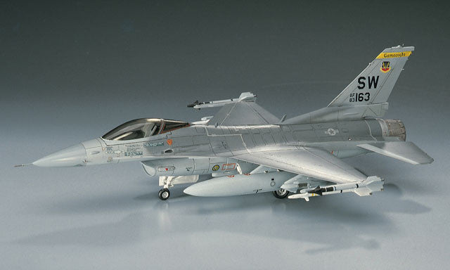 Hasegawa Aircraft 1/72 F16C Falcon Aircraft Kit