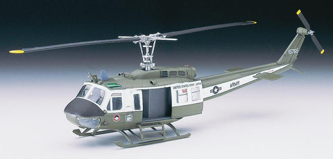 Hasegawa Aircraft 1/72 UH1H Iroquois Helicopter Kit
