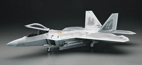Hasegawa Aircraft 1/48 F22 Raptor USAF Superiority Fighter Kit