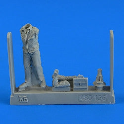 Aerobonus Details 1/48 Soviet Air Officer Cold War (Walking) Resin Kit