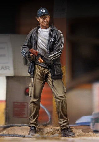 Royal Model Sci-Fi 1/35 Zombie Hunter Man w/Gun Resin Kit