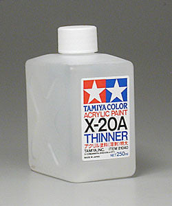 Tamiya Acrylic/Poly Thinner X20A 250 ml Bottle