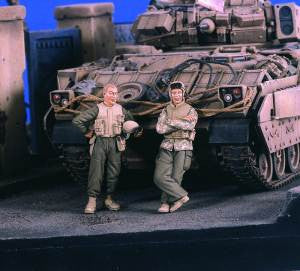 Verlinden Productions 1/35 US Tank Crew Iraq (2 Soldiers Standing)